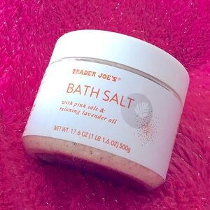 Trader Joe’s Bath Salt with Pink Salt and Relaxing Lavender Oil 17.6 oz Sealed